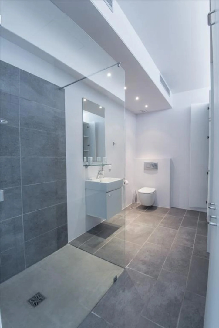 Minimal Sea View Maisonette