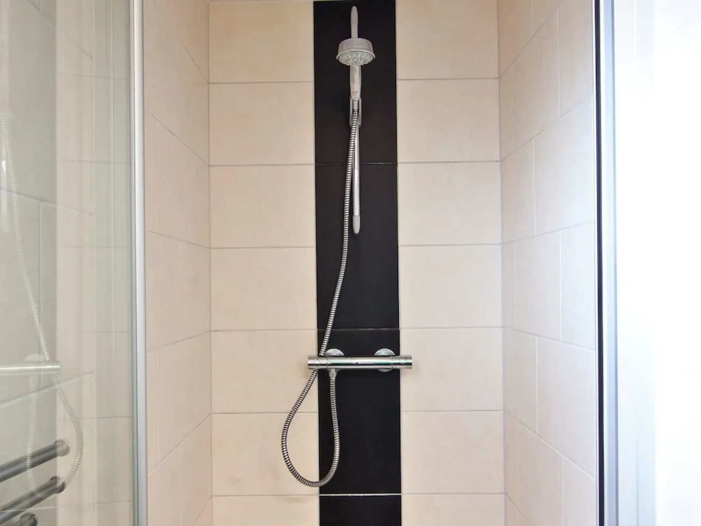 Lake View Detached Chalet near Netherlands Border