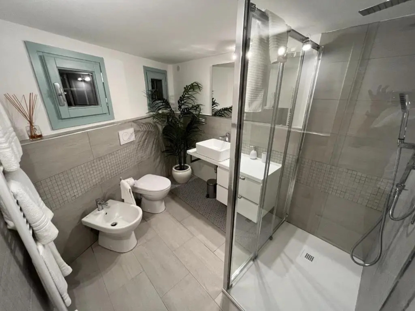 Villa Maona - con piscina tra Firenze e Pisa