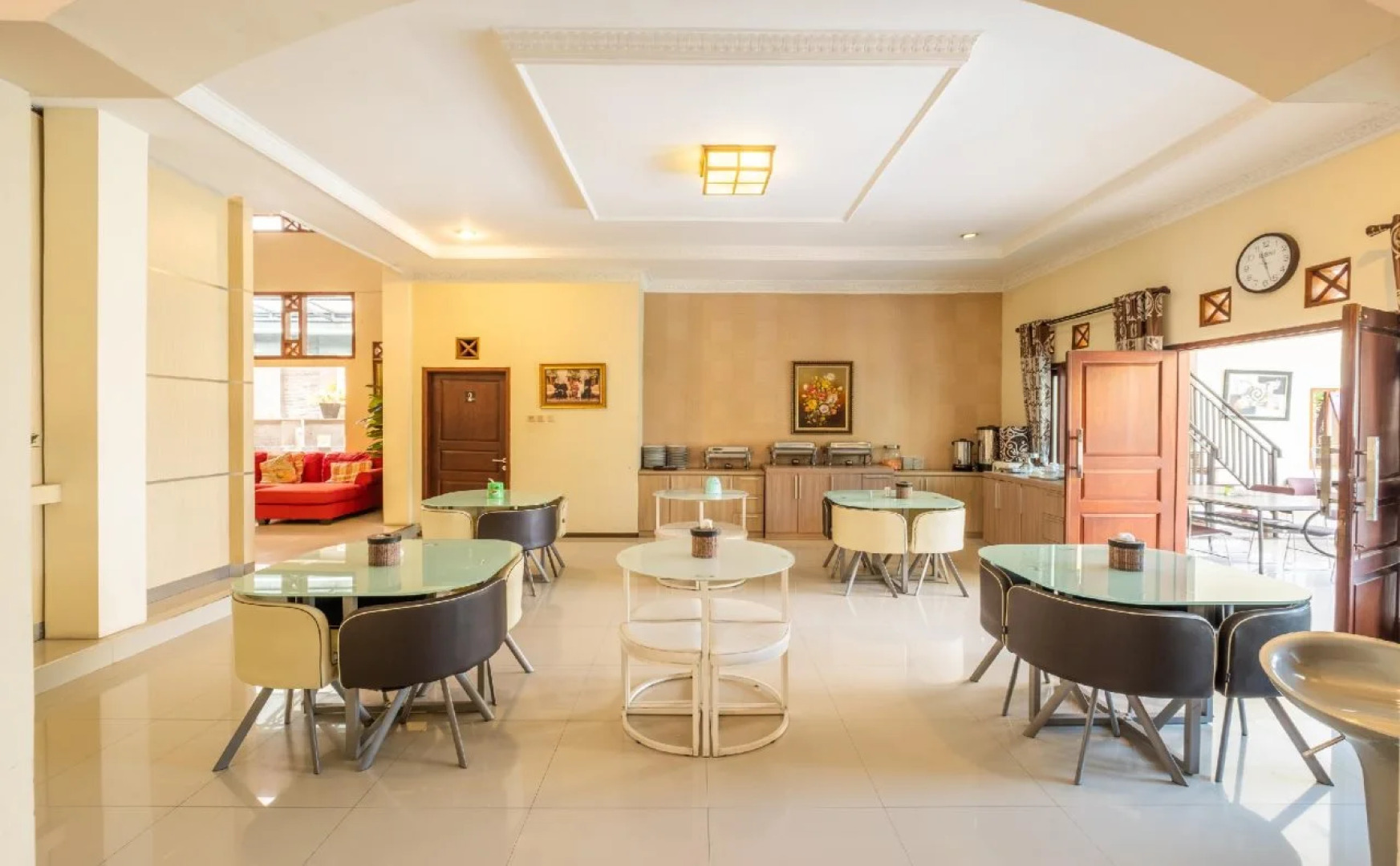 Aleyra Hotel and Villa Garut