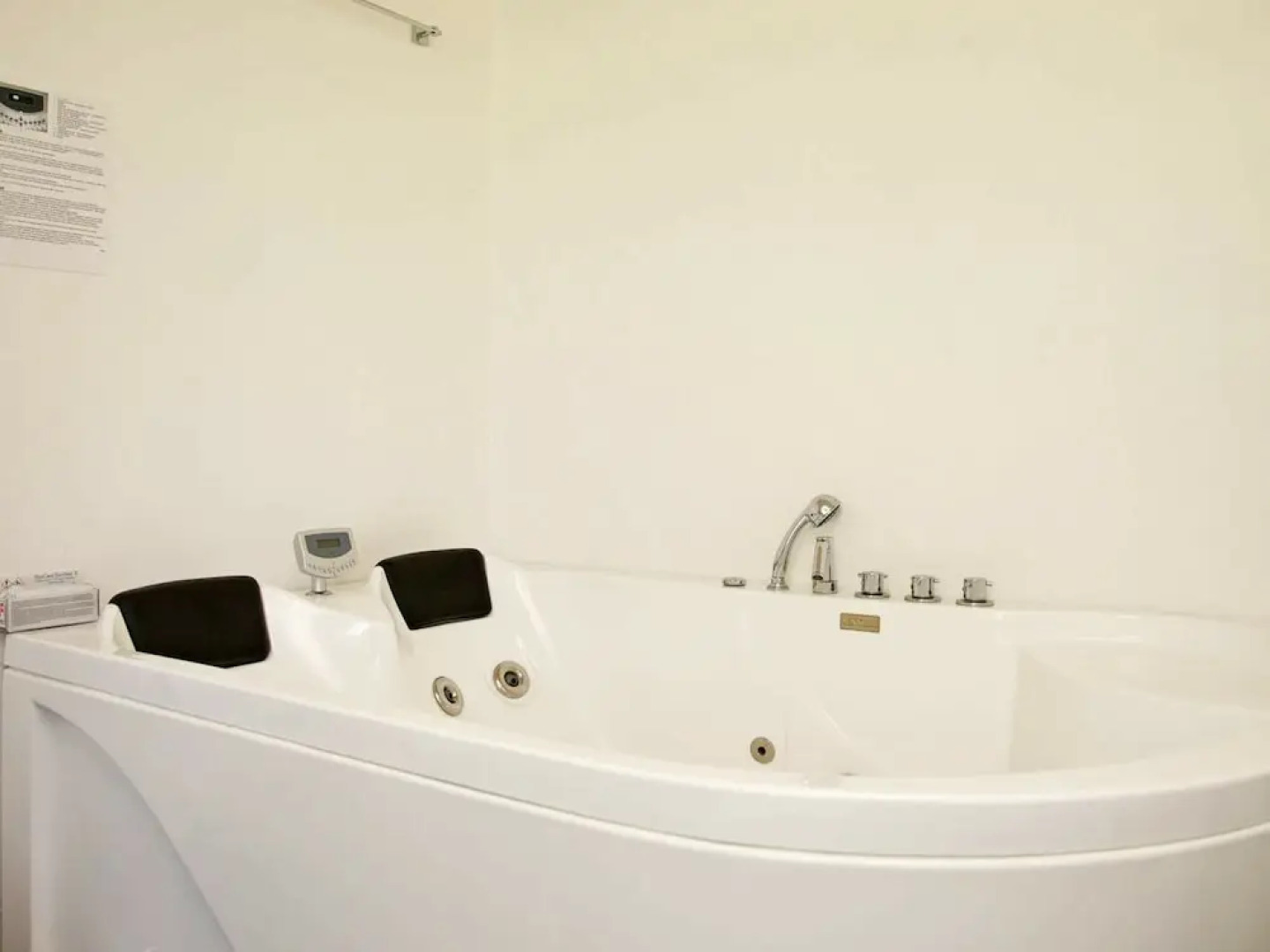 10 Person Holiday Home in Oksbol