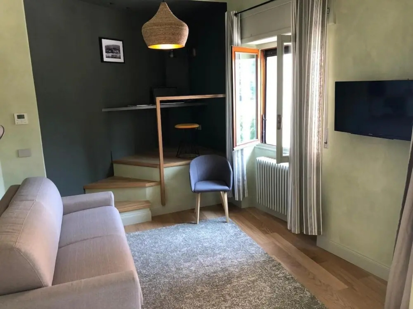 Carola B Tastefully Furnished Apartment Lakefront