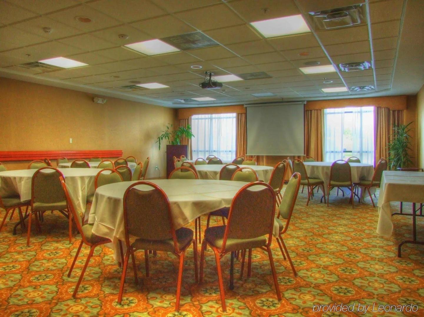 Hampton Inn Commerce Novi