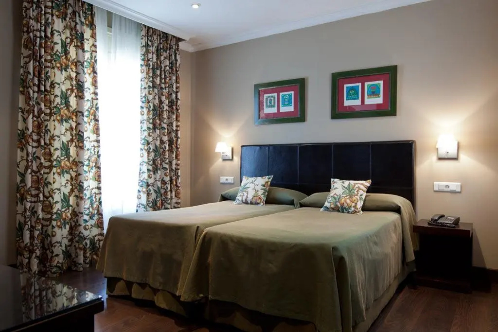 Hotel Moderno Puerta del Sol