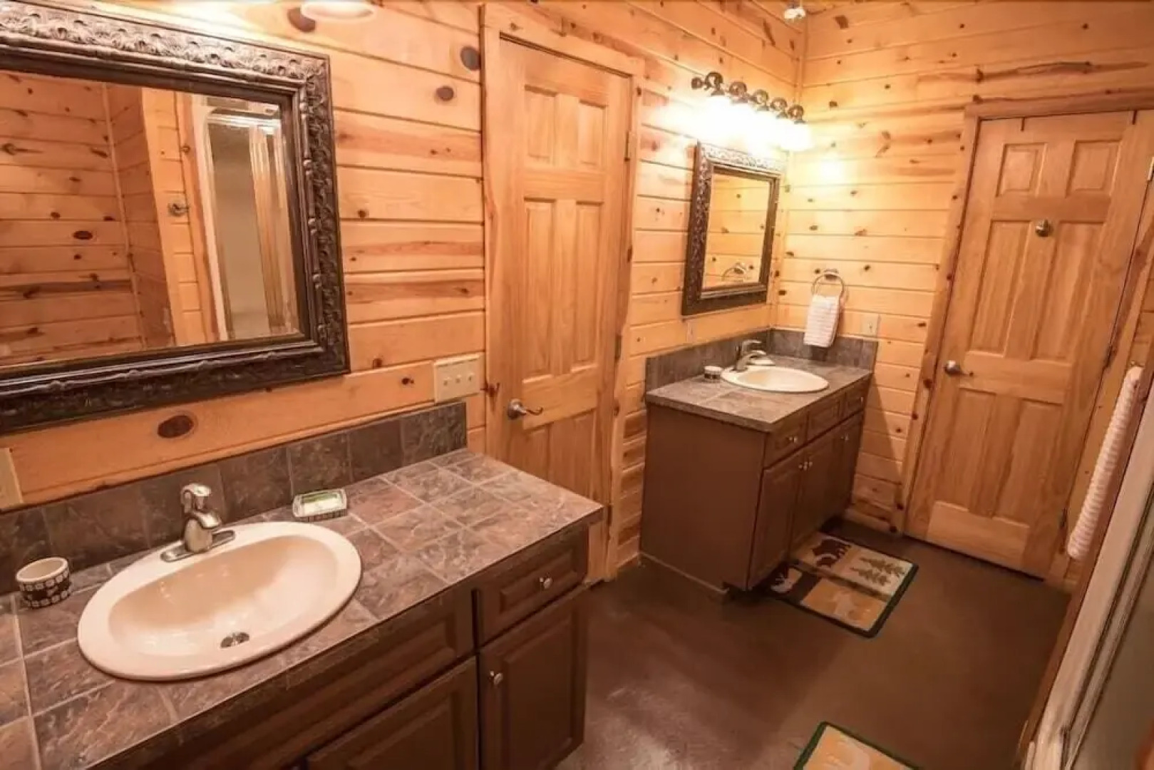 Antlers Lodge - 3 Br Cabin