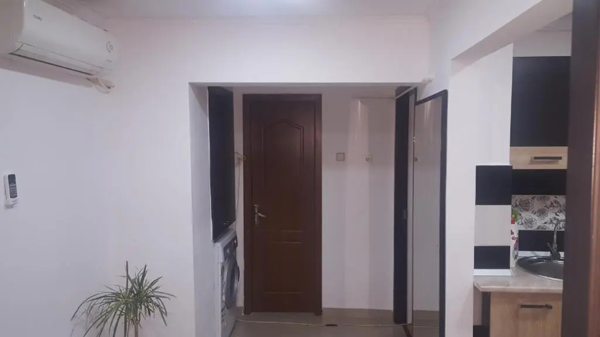 Apartament Cosmin Strada Rozelor Etaj 4