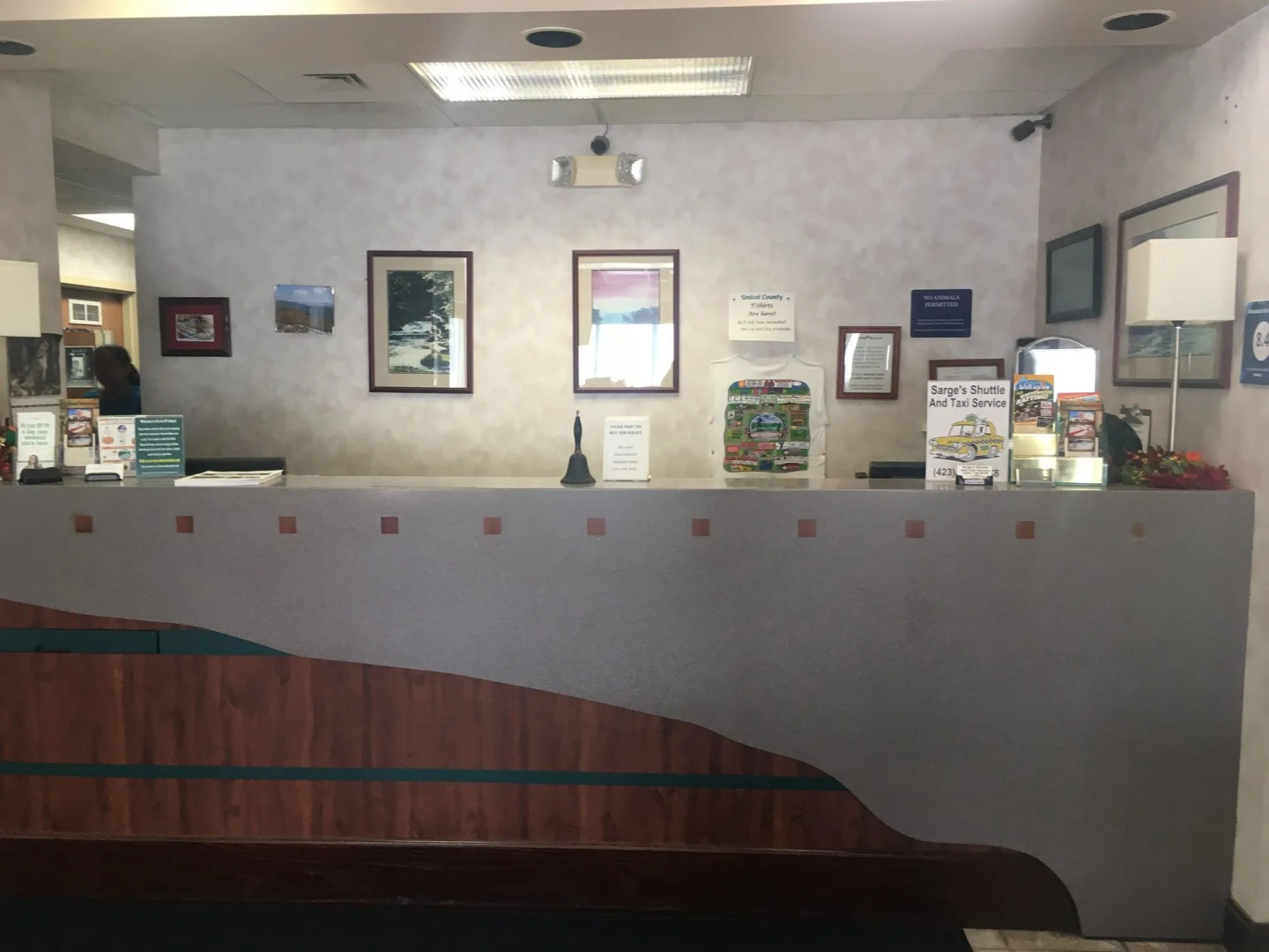 Mountain Inn & Suites