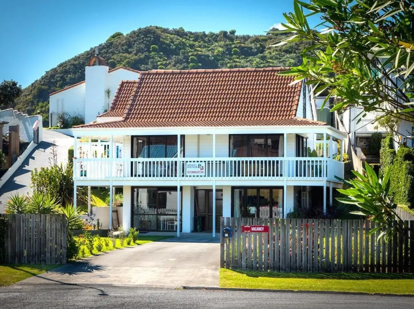 Genevieve's on Du Fresne