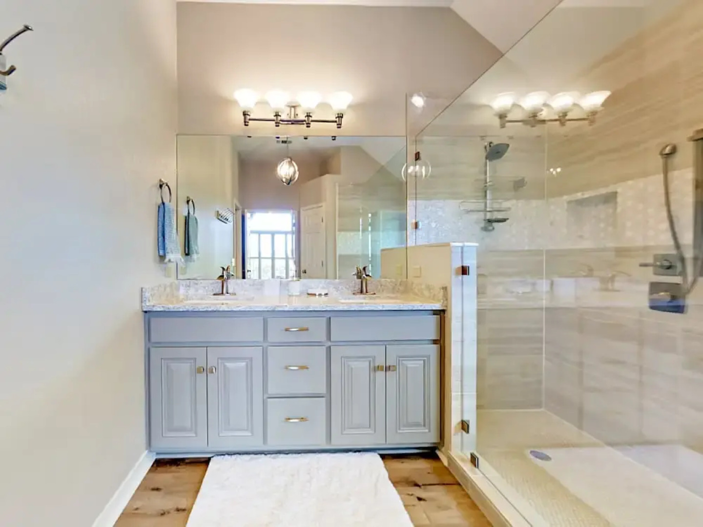 Dripping Springs Home 4 Bedrooms 2 Bathrooms Home