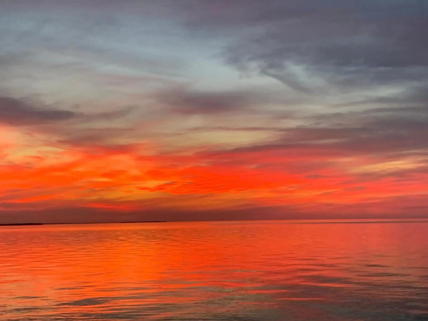 Les pieds dans le sable