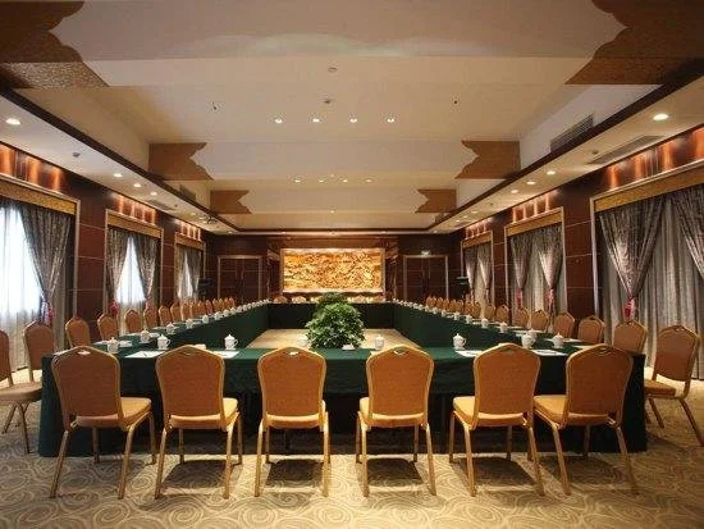 International Grand Hotel