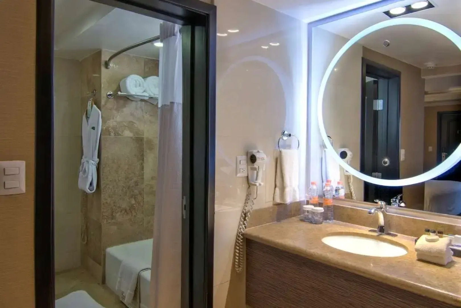 Hotel Lucerna Mexicali