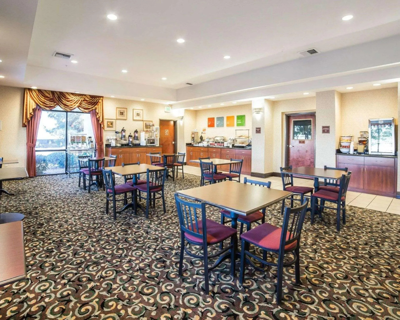 Comfort Inn & Suites Las Vegas - Nellis