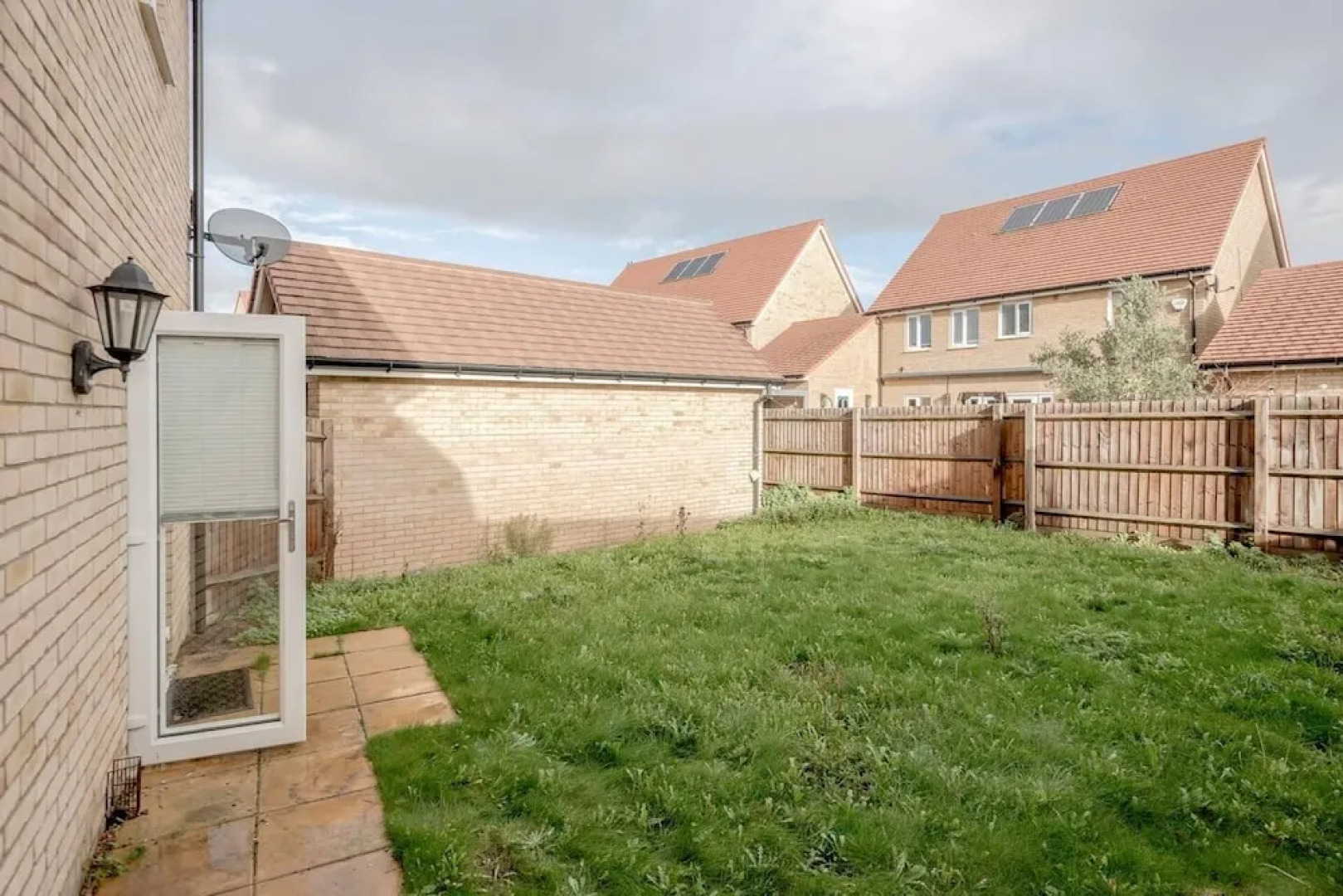 tms Cheerful 5bdr House! Thurrock! Free Parking!