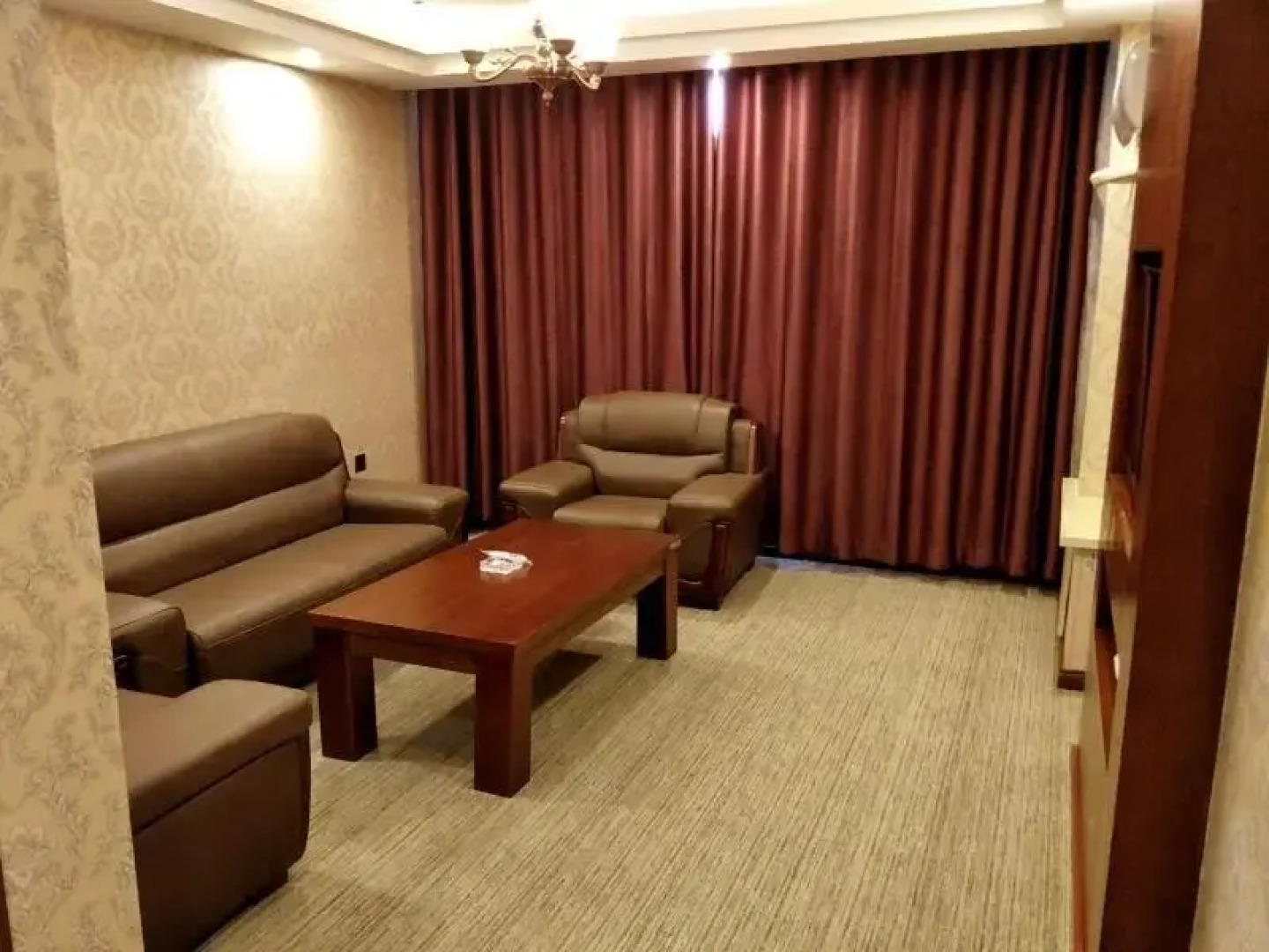 GreenTree Alliance Tacheng Wenqin Road Left Bank Of Sunshine Hotel