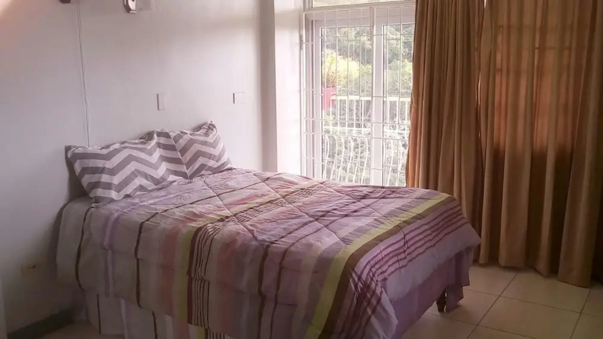 Jasmine Rooms at Morning Mist