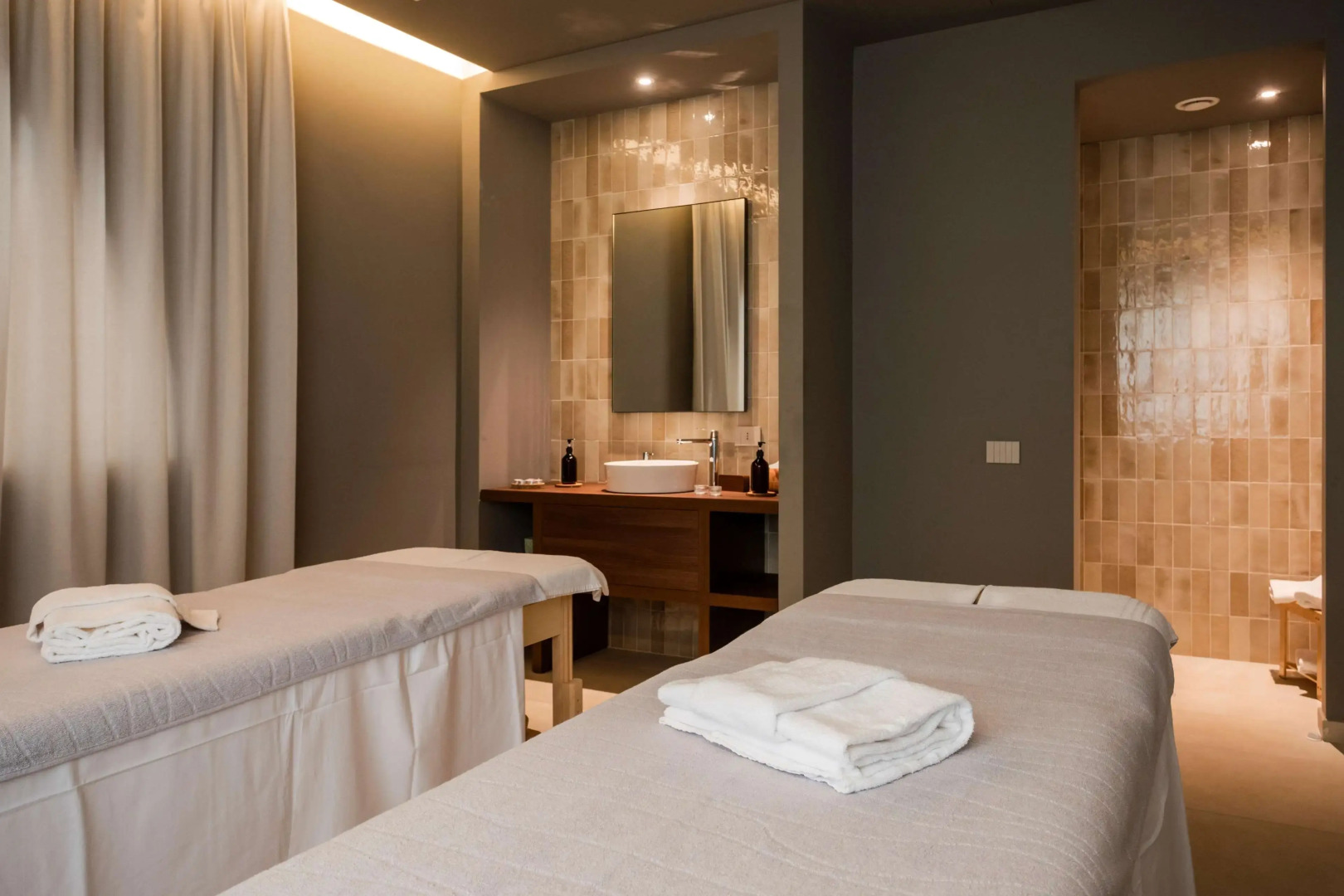 Mangia's Brucoli, Sicily, Autograph Collection