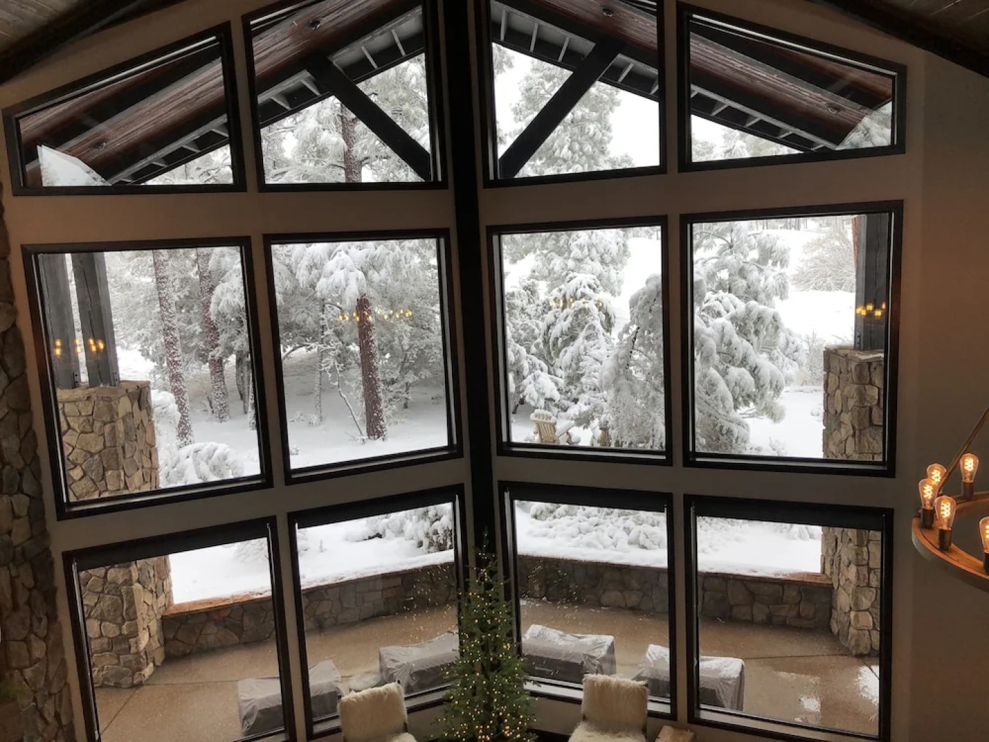 At Whispering Pines 4 Bedroom Home by RedAwning