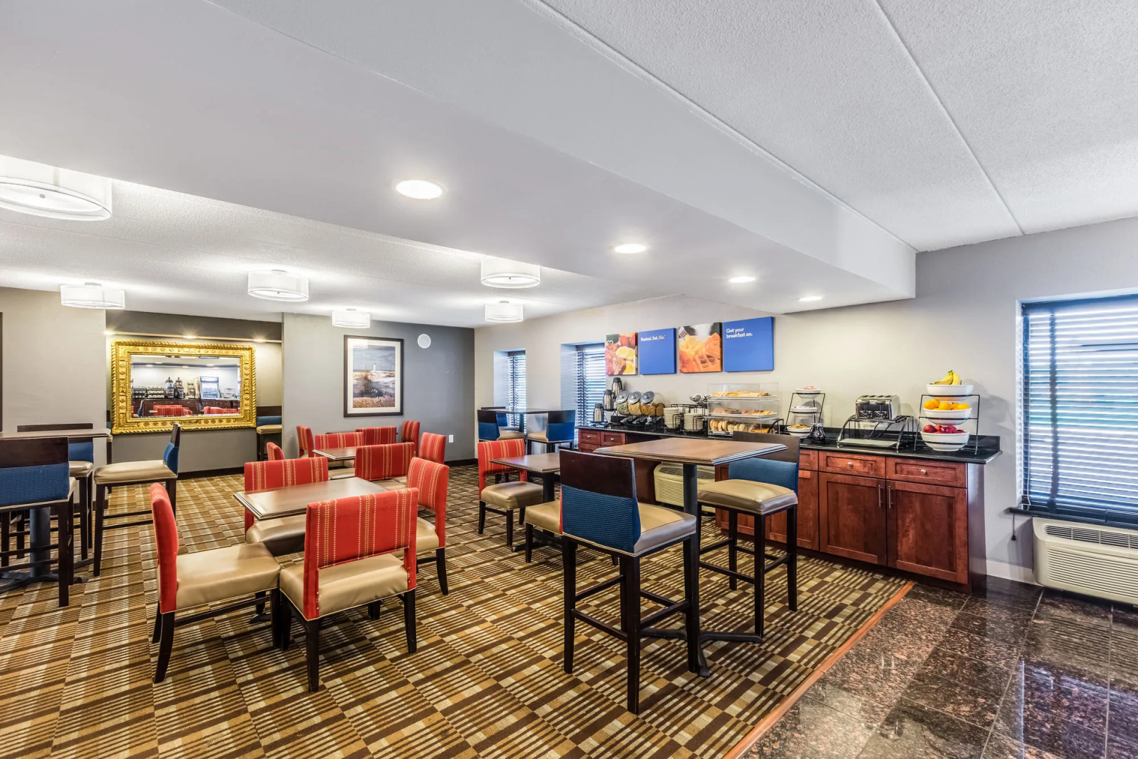 Comfort Inn Grand Rapids Airport