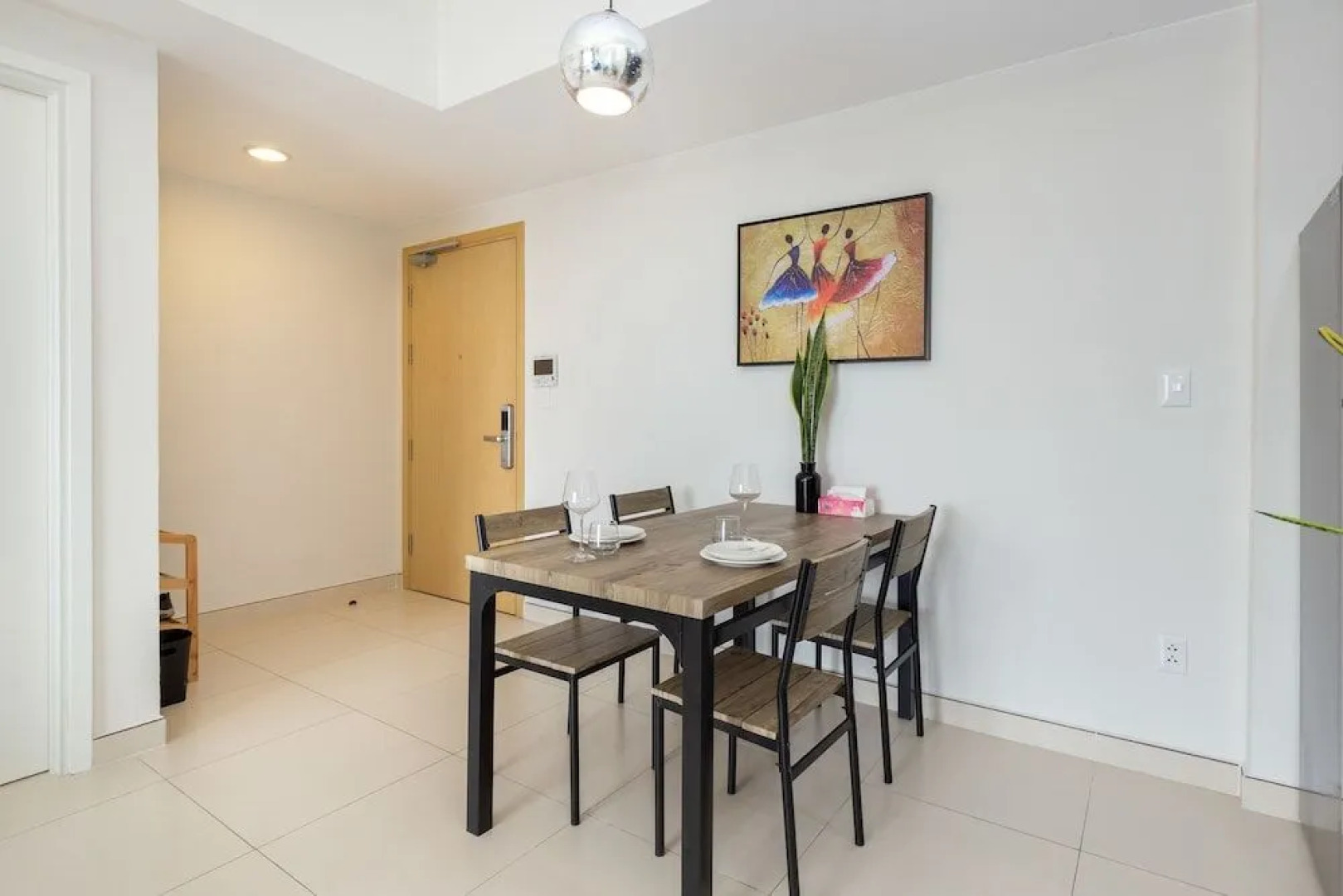 Ellie Apartment & Hotel Sai Gon