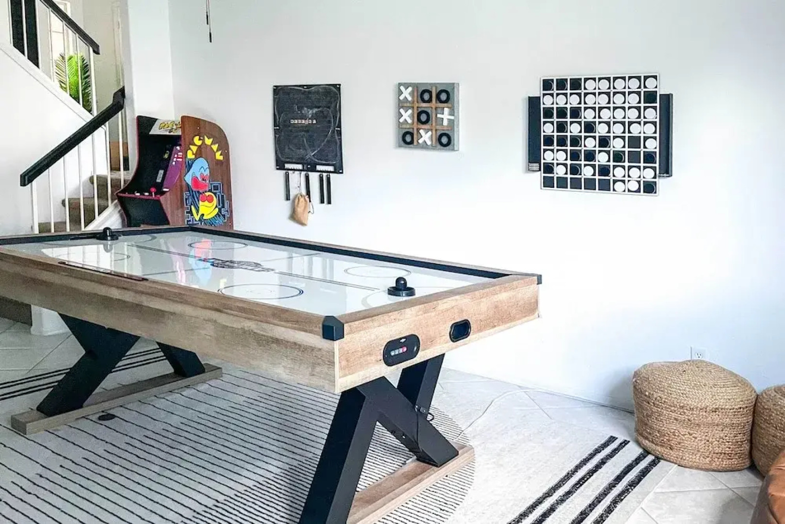 Beautiful Chandler Escape w/ Putting Green & Pool!