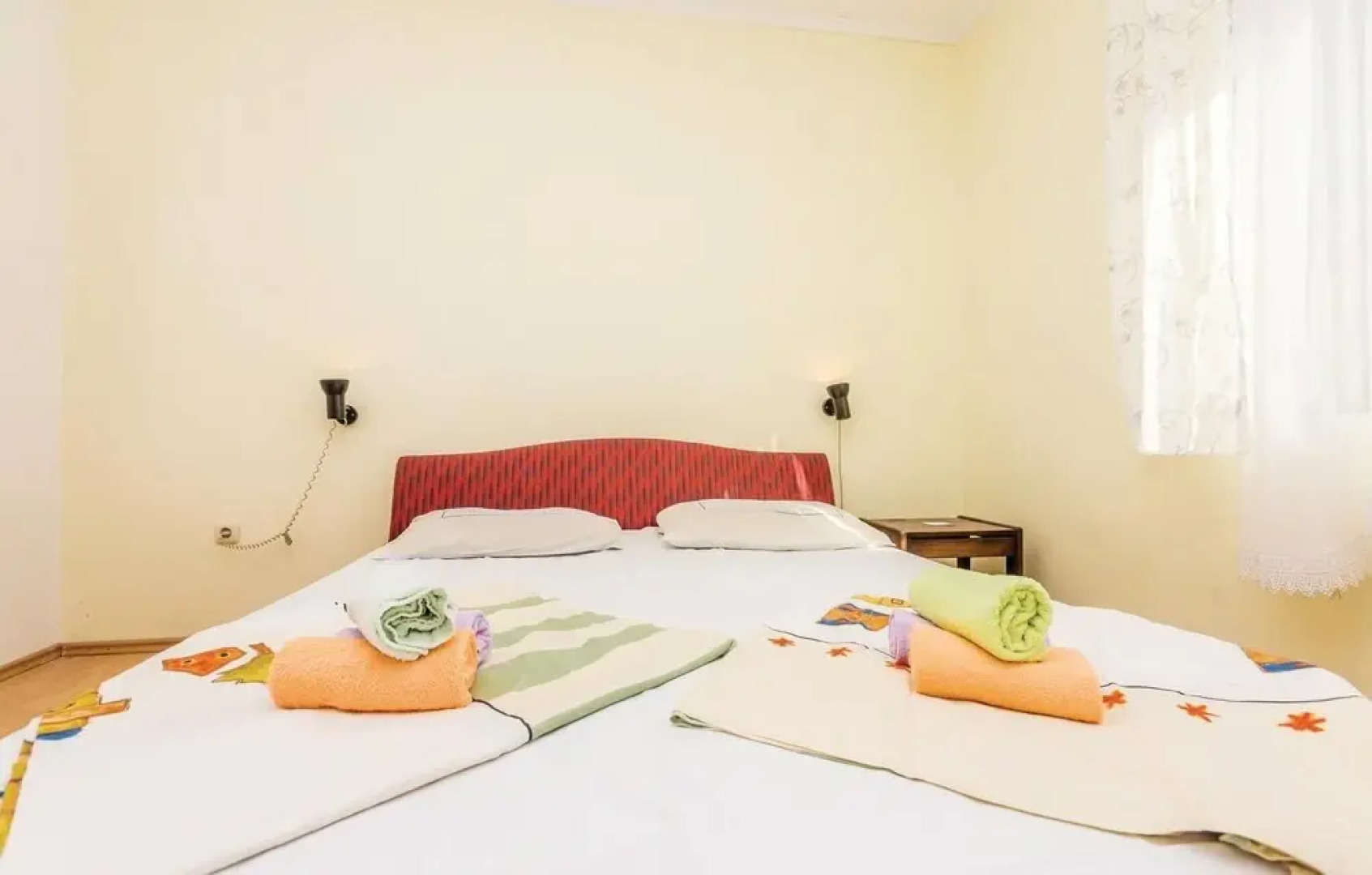 Nice Home in Stara Baska 1 With Wifi and 2 Bedrooms