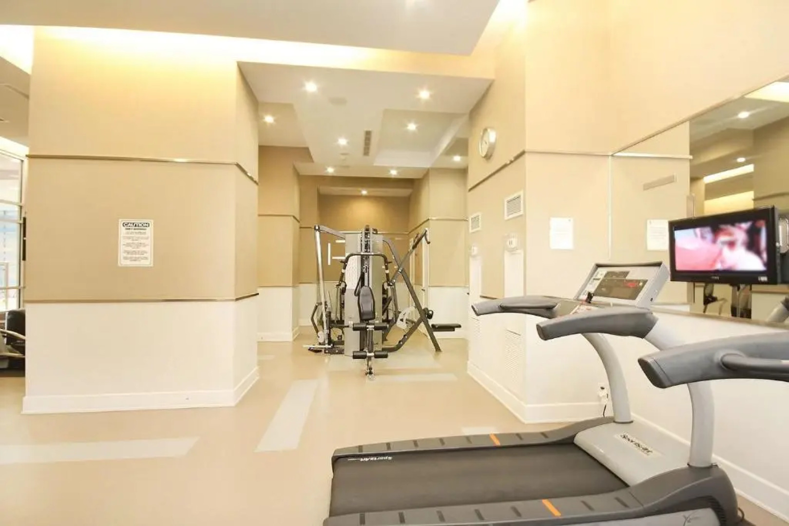 Royal Stays Furnished Apartments - Square One