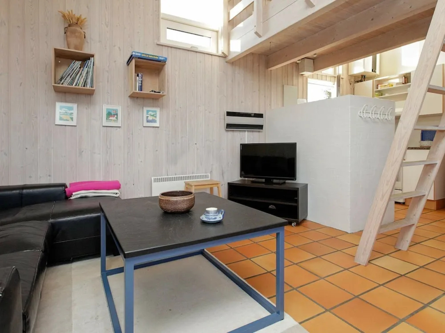 Vibrant Holiday Home in Munkebo near Sea