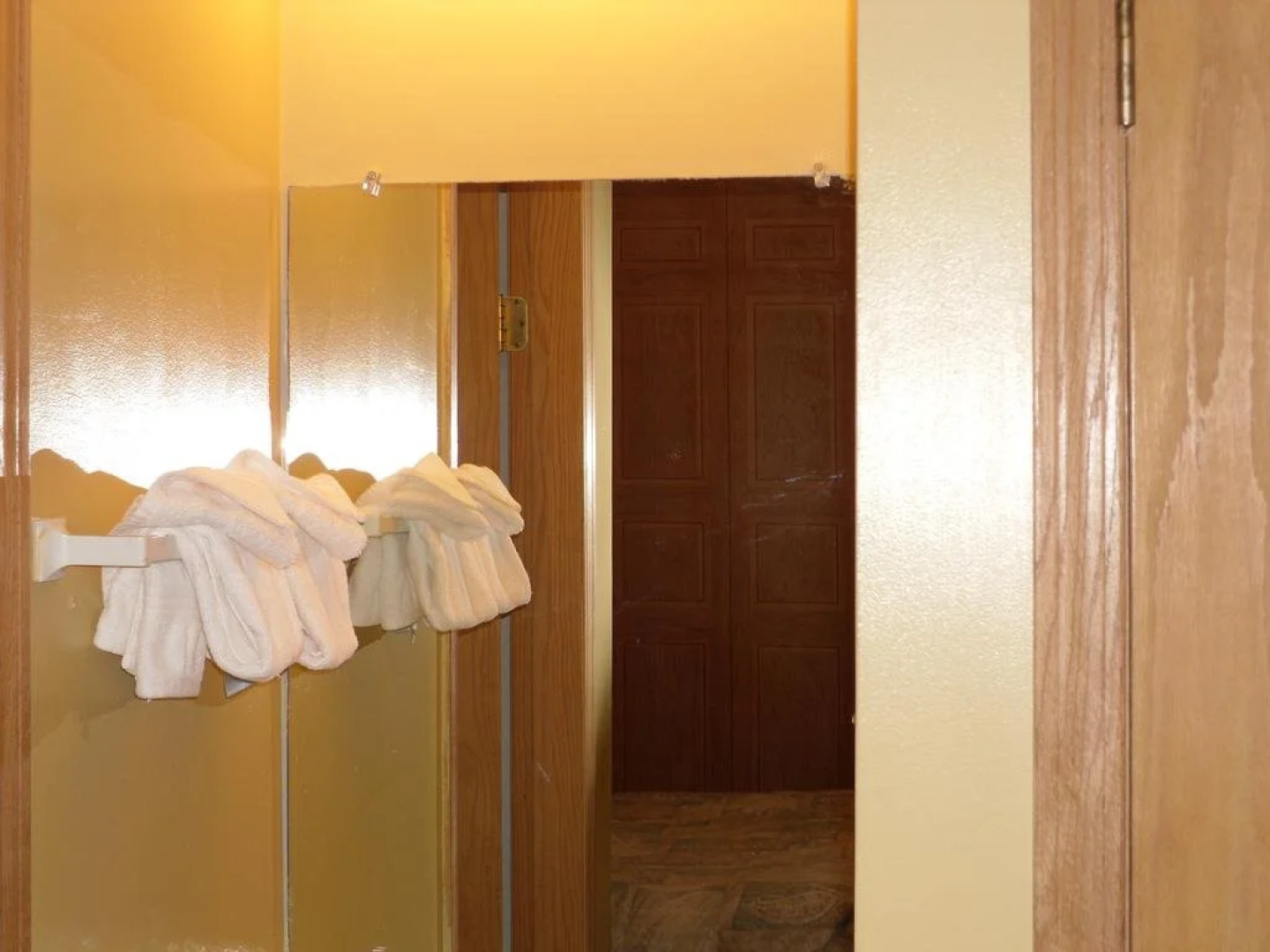 Hotel Bethel - Fort MacLeod, AB