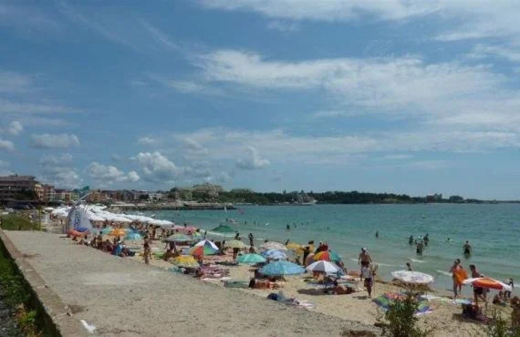 Oasis Laguna Apartments