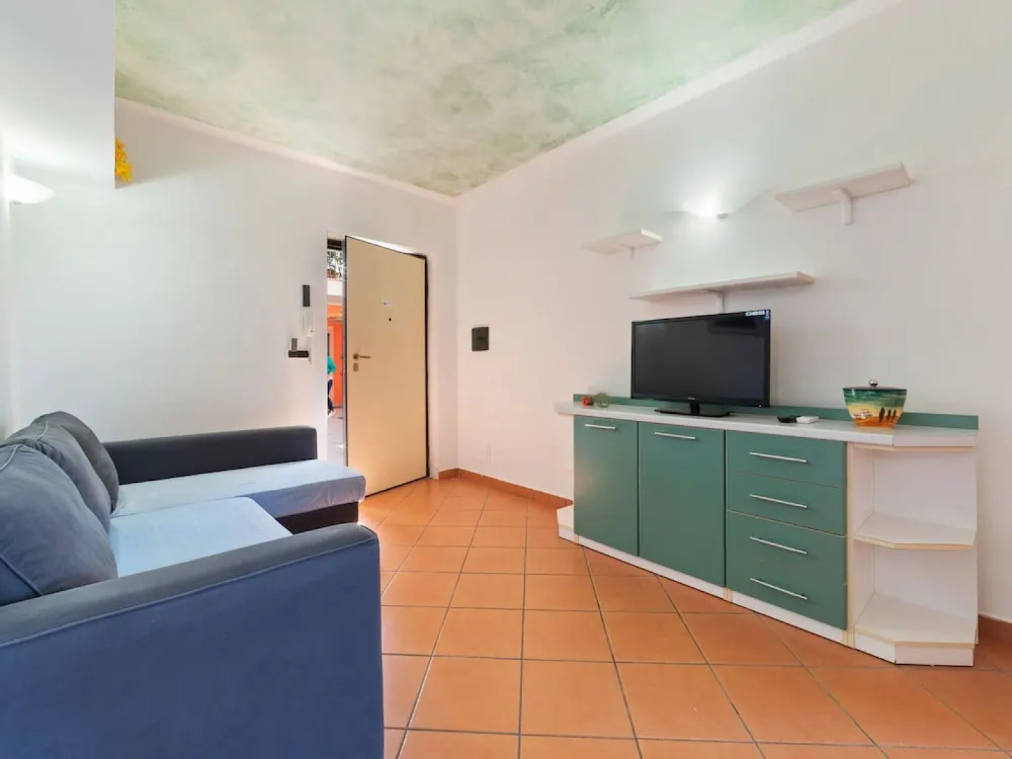 Lovely Apartment in Villammare with Terrace