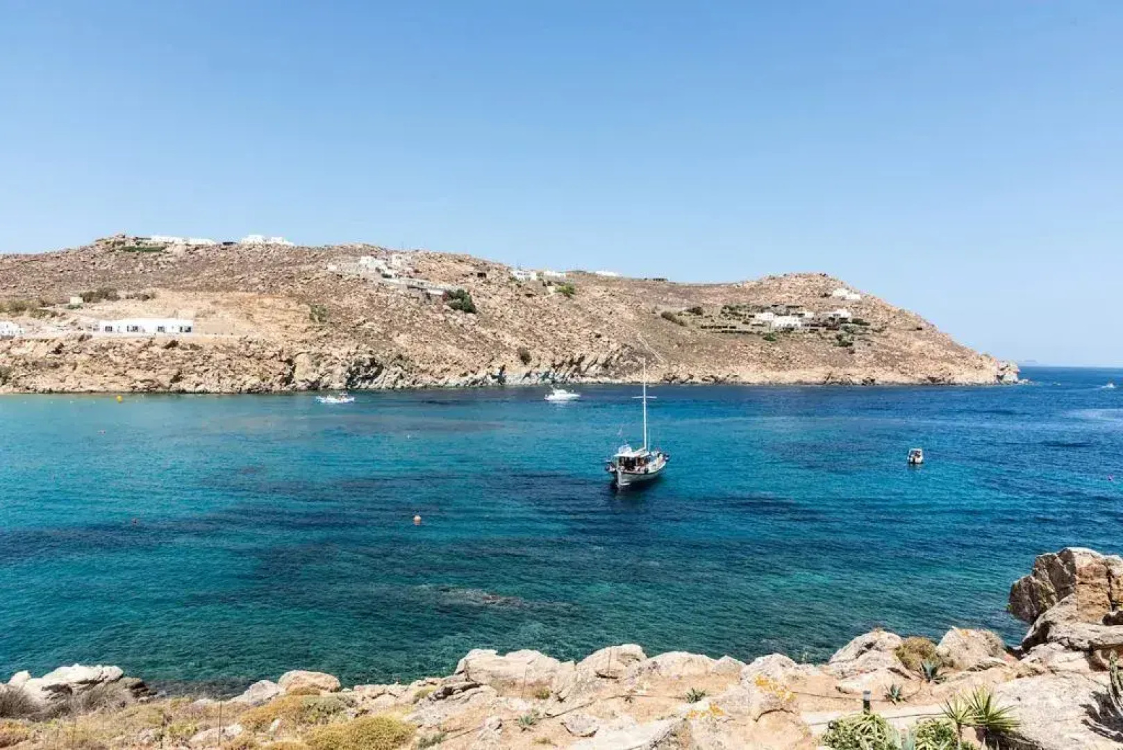 Etesians Suites & Villas