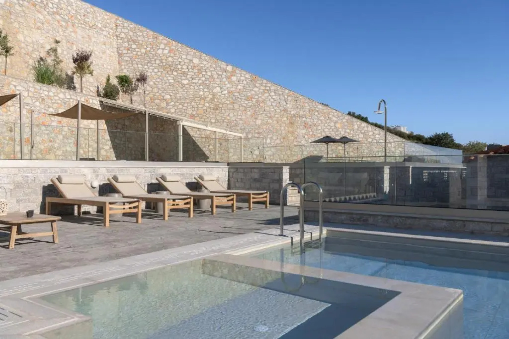 ViveVerde Villa, featuring 3 Pools - Walking distance to Beach & Shops, By ThinkVilla