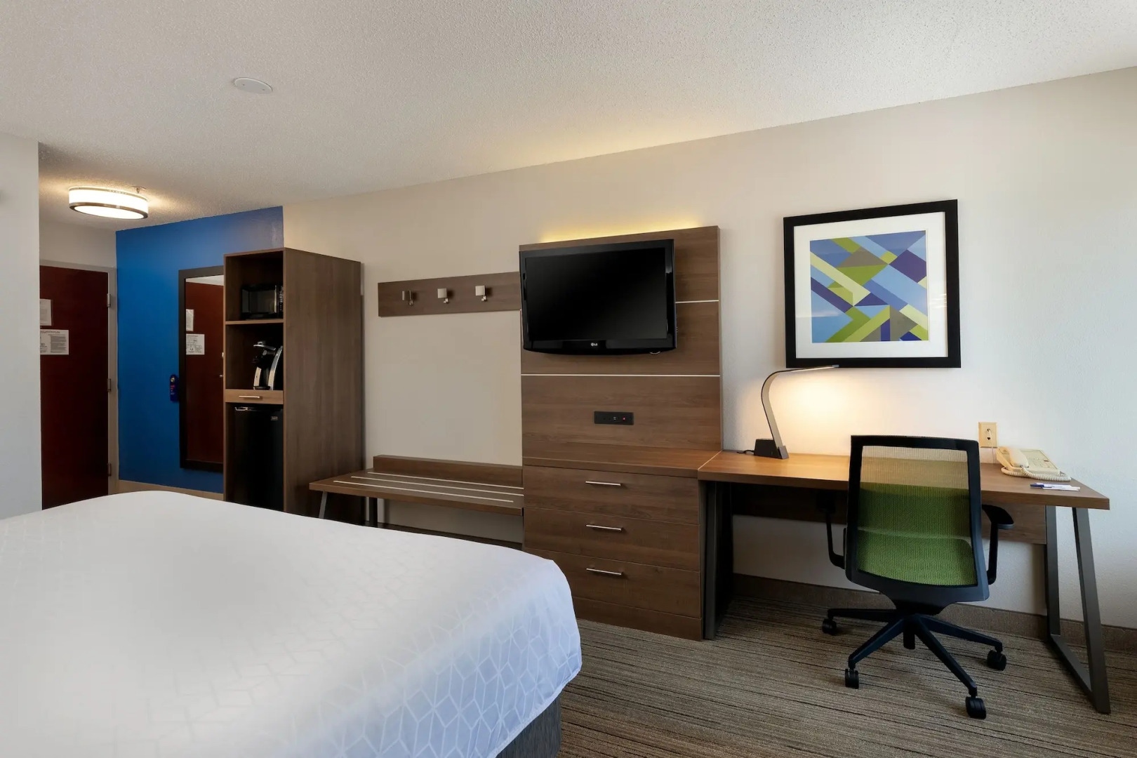 Holiday Inn Express Hotel & Suites Milton East I-10