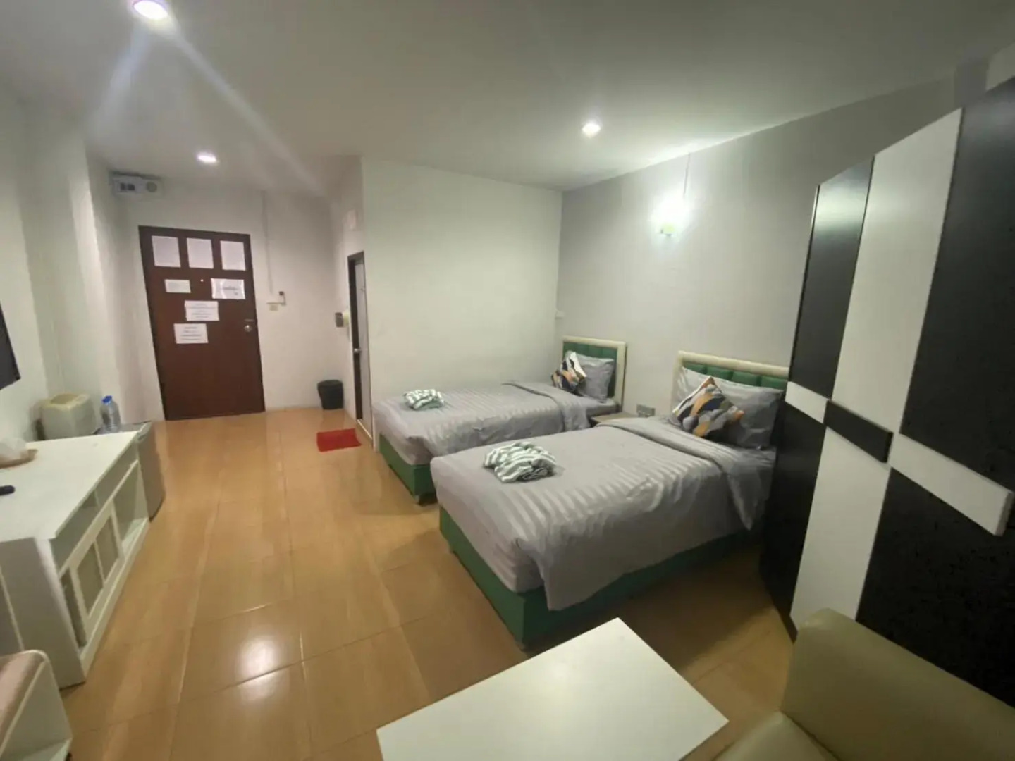 Alongkorn hotel by SB