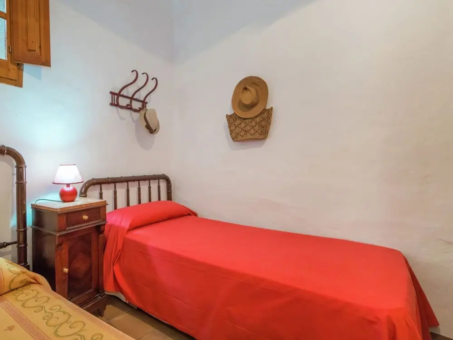 Charming Cottage Near City Centre