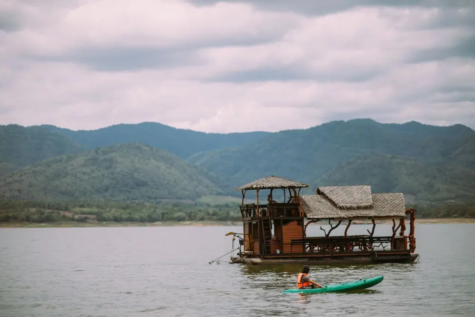 Pufa EngNam Lake Resort