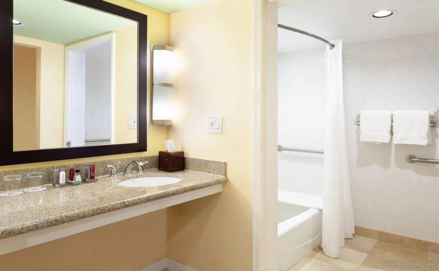 Reefhouse Resort & Marina