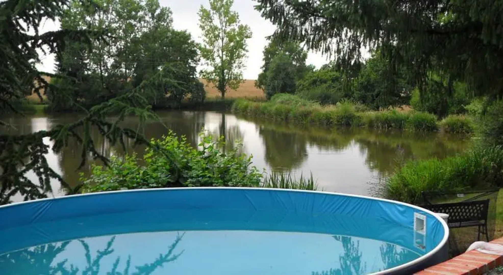 Acorn Lake Fishing and Caravans