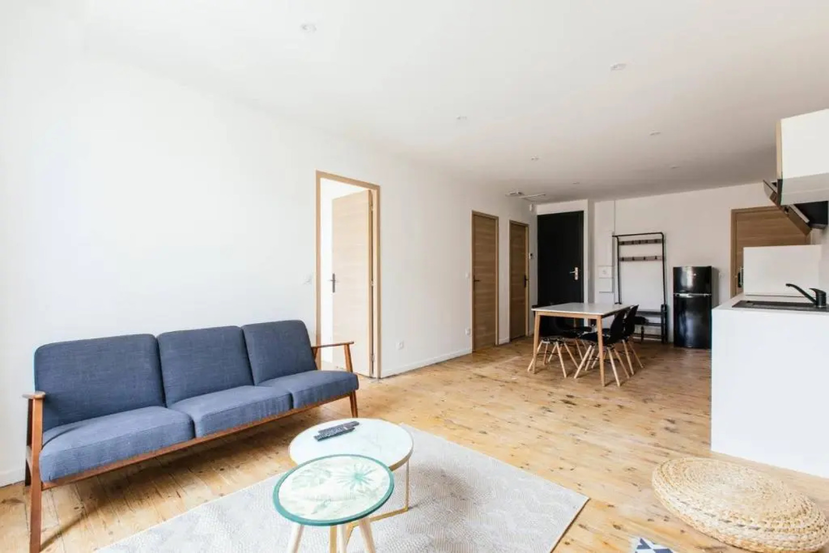 Appartement spacieux et lumineux avec climatisation Halle 1ER