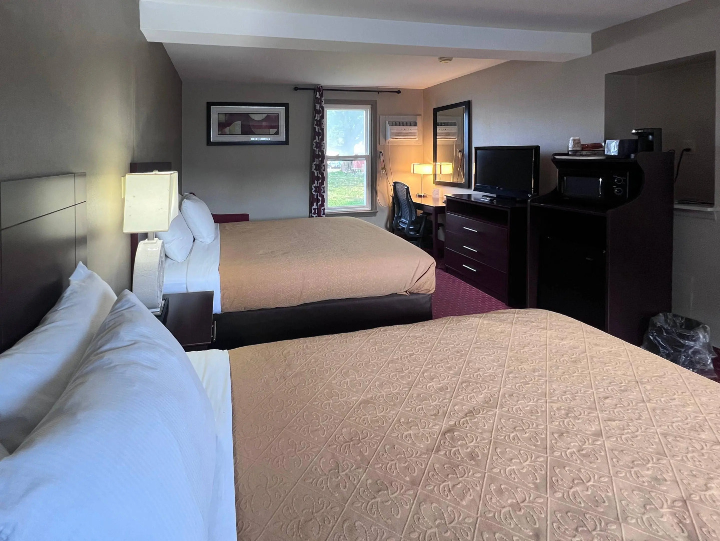 Rodeway Inn & Suites Hershey Chocolate Avenue