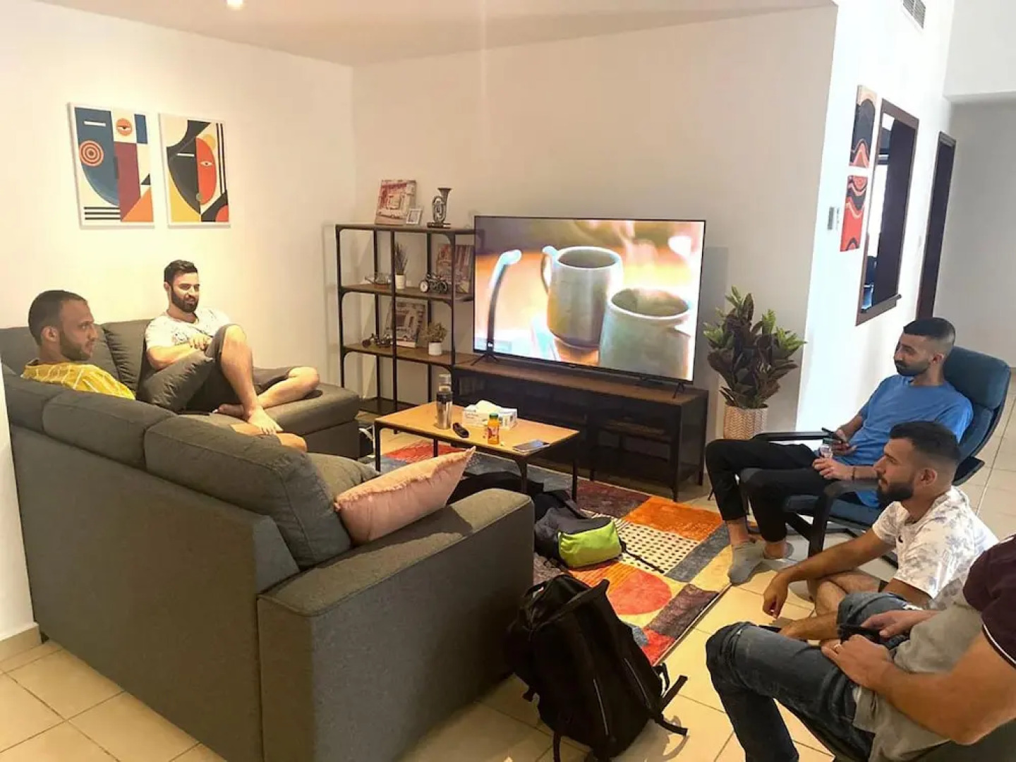 Grays Hostel By Haly