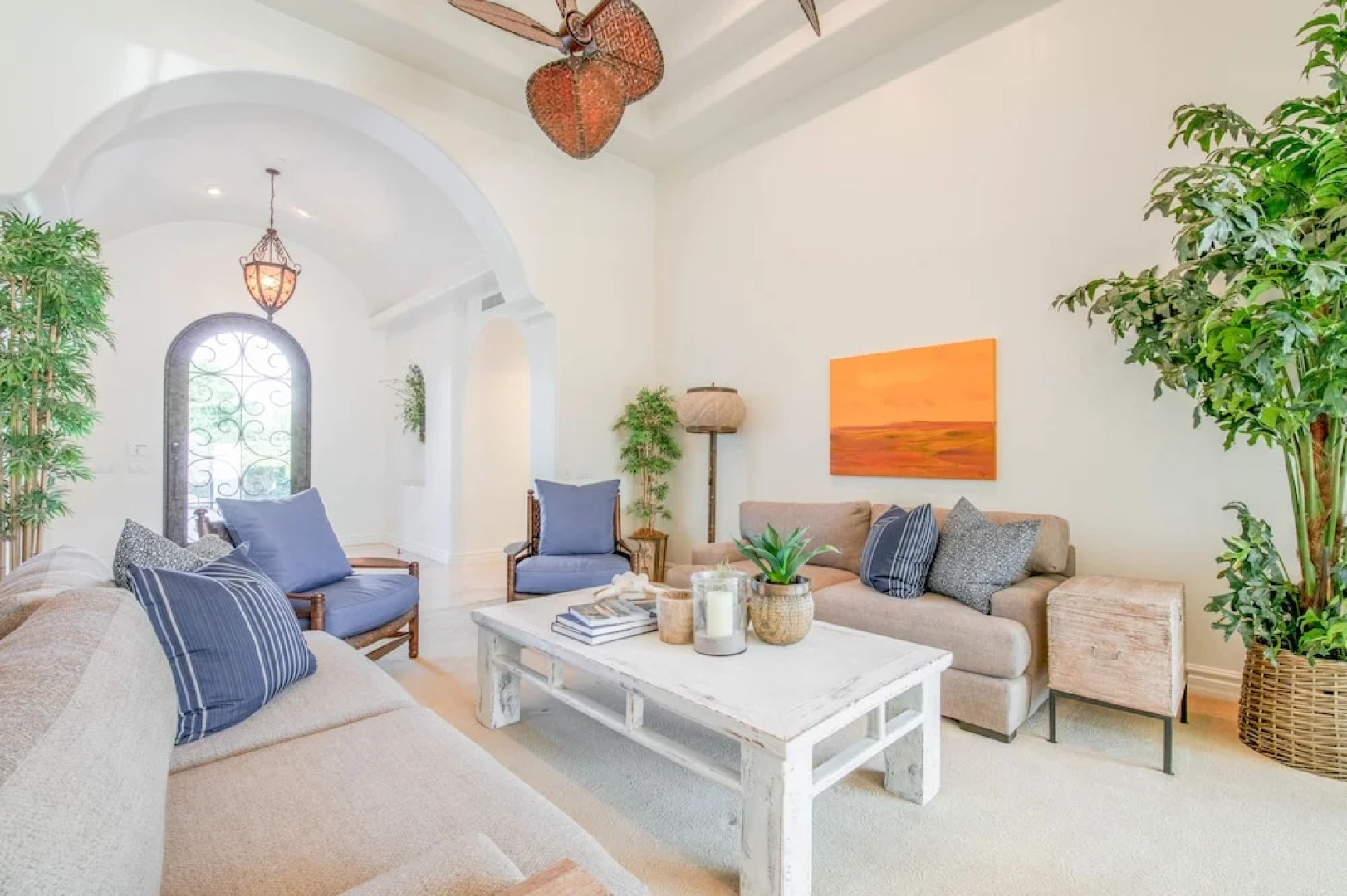 7832 North El Arroyo Road House 5 Bedrooms 5.5 Bathrooms Home