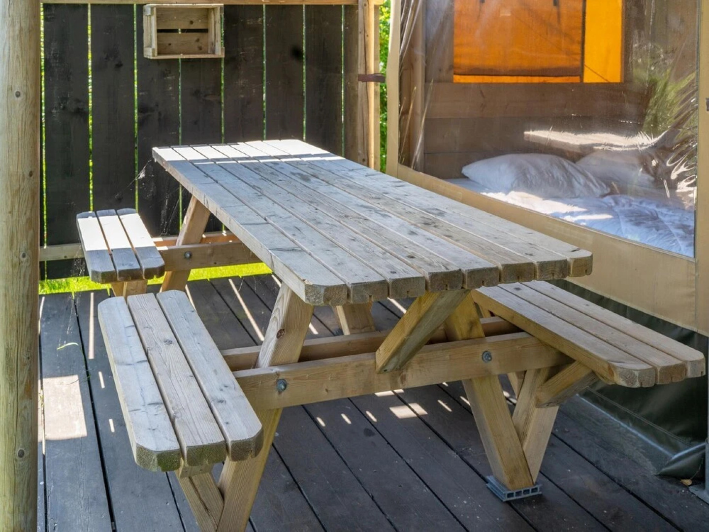 Wonderful Beach Lodge for 8 People near Beach, Sea, & Village of Callantsoog