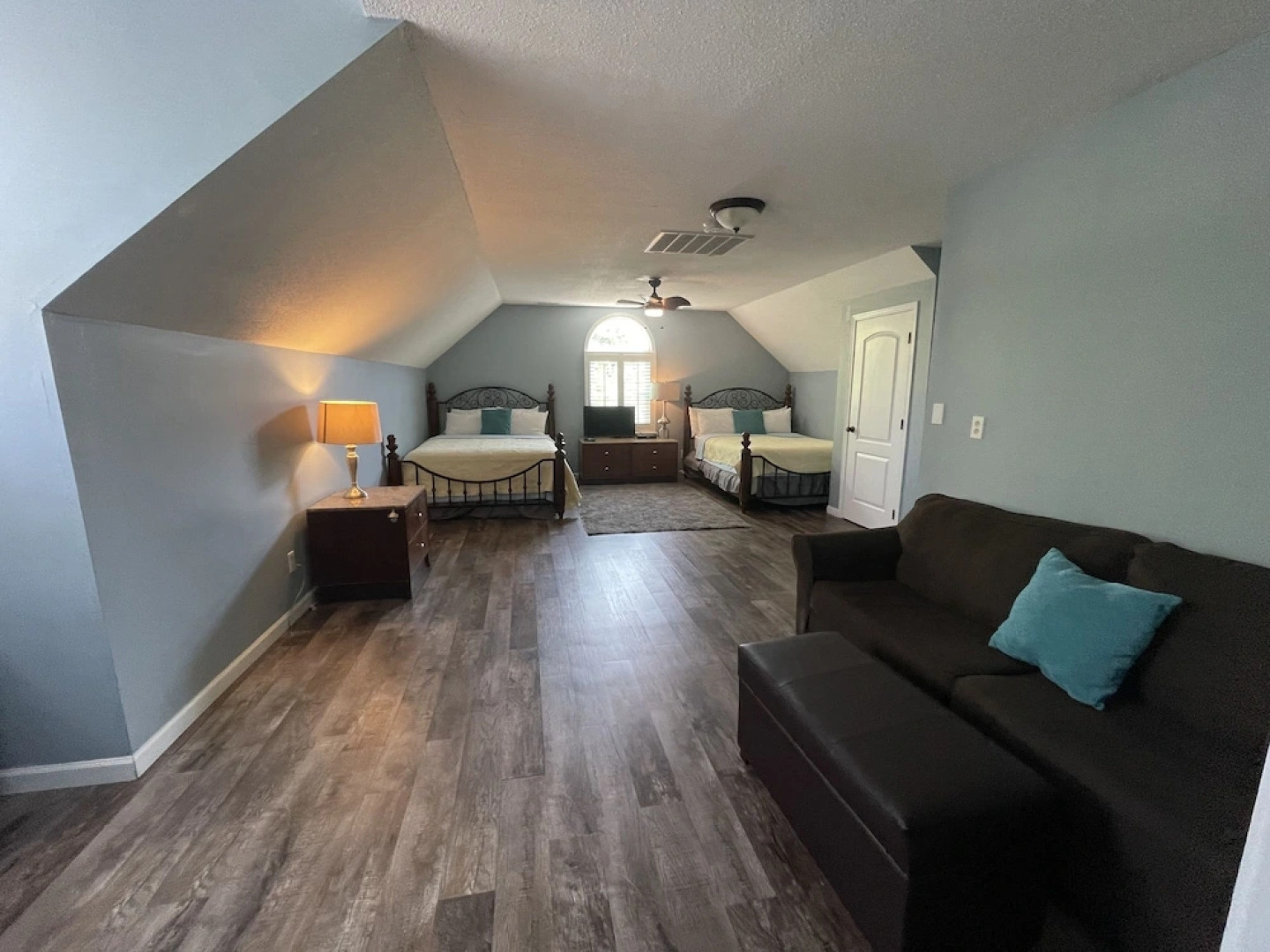 Harbour Square Suites