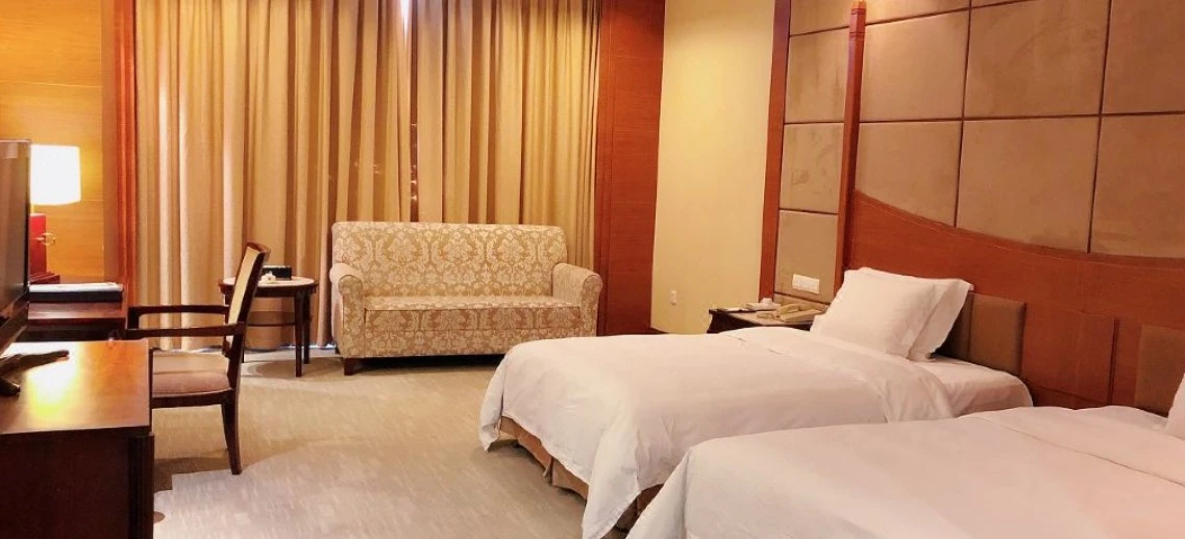 Chinflux Mandarin Hotel