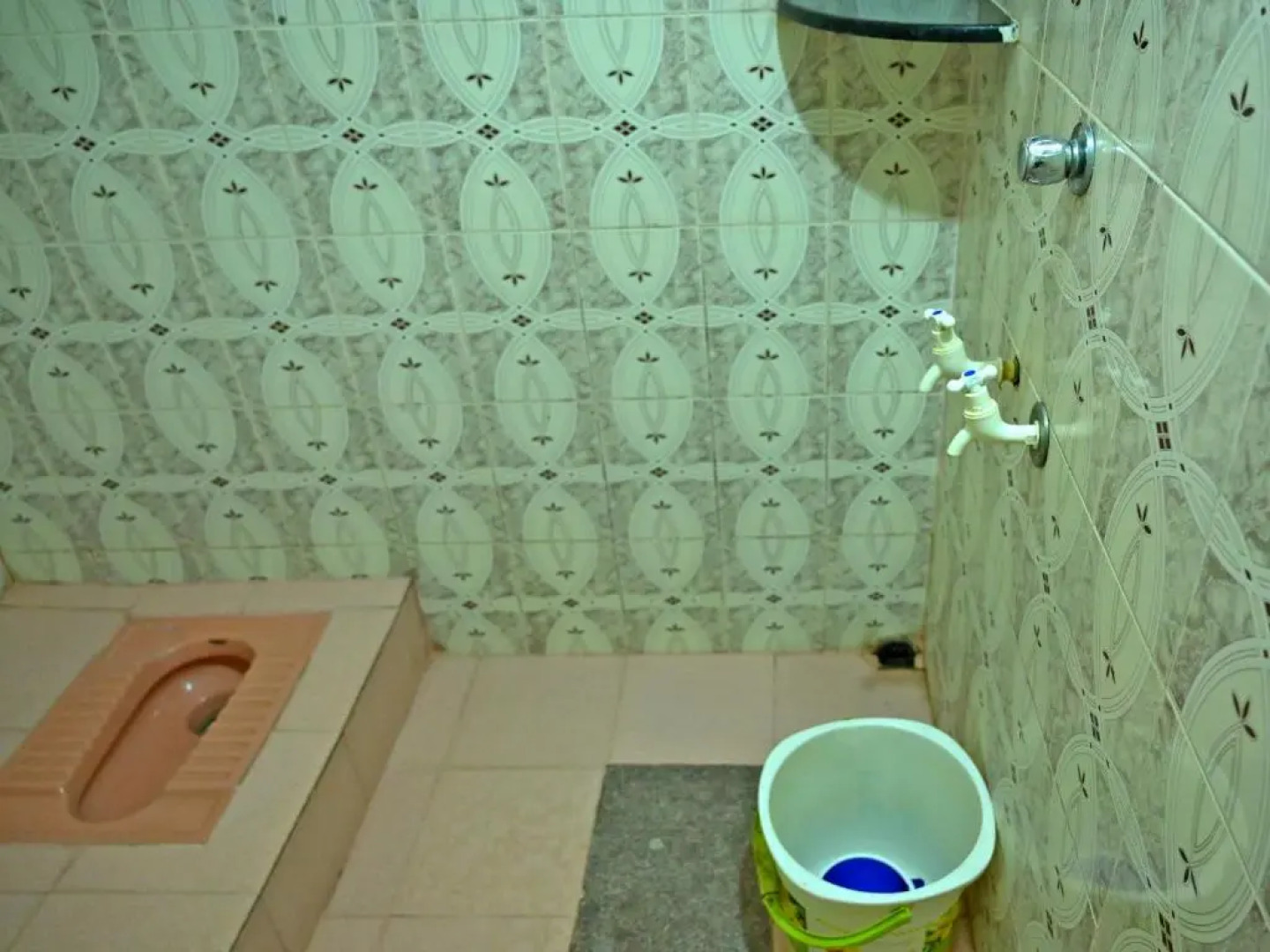 Giridarshini Homestay - Pool, Falls, Home Food & Estate