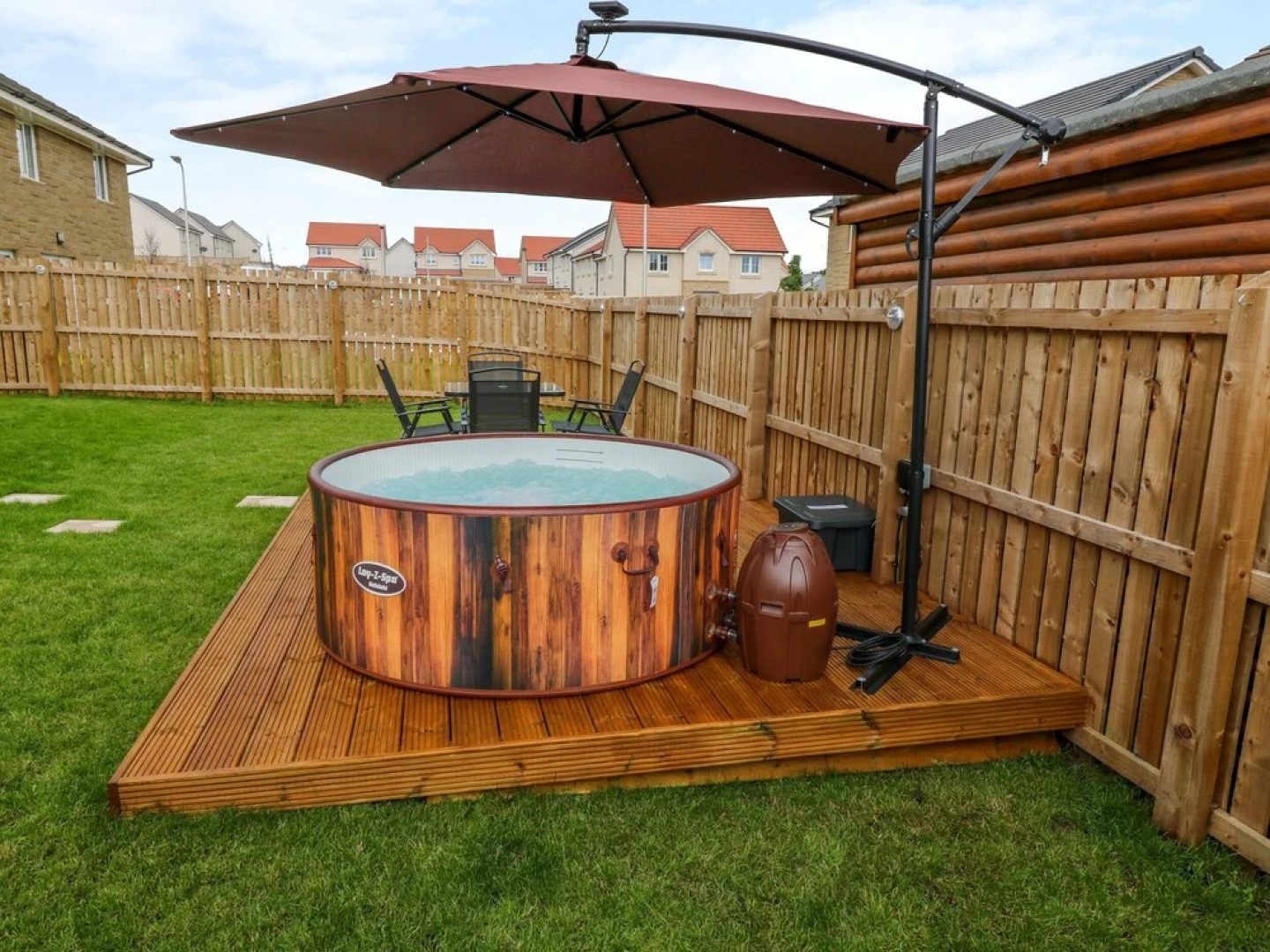 6 Whitecraigs Crescent