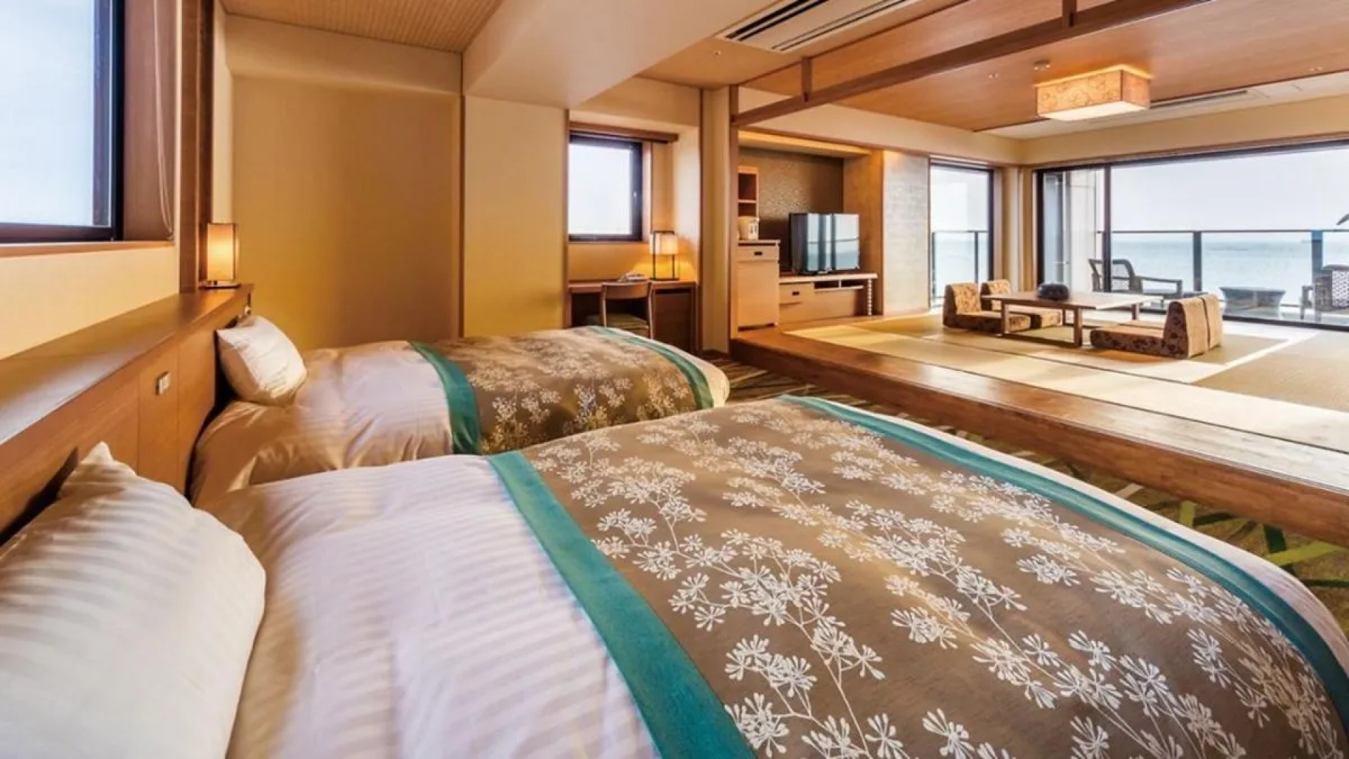 Ryugujo Spa Hotel Mikazuki Fujimitei