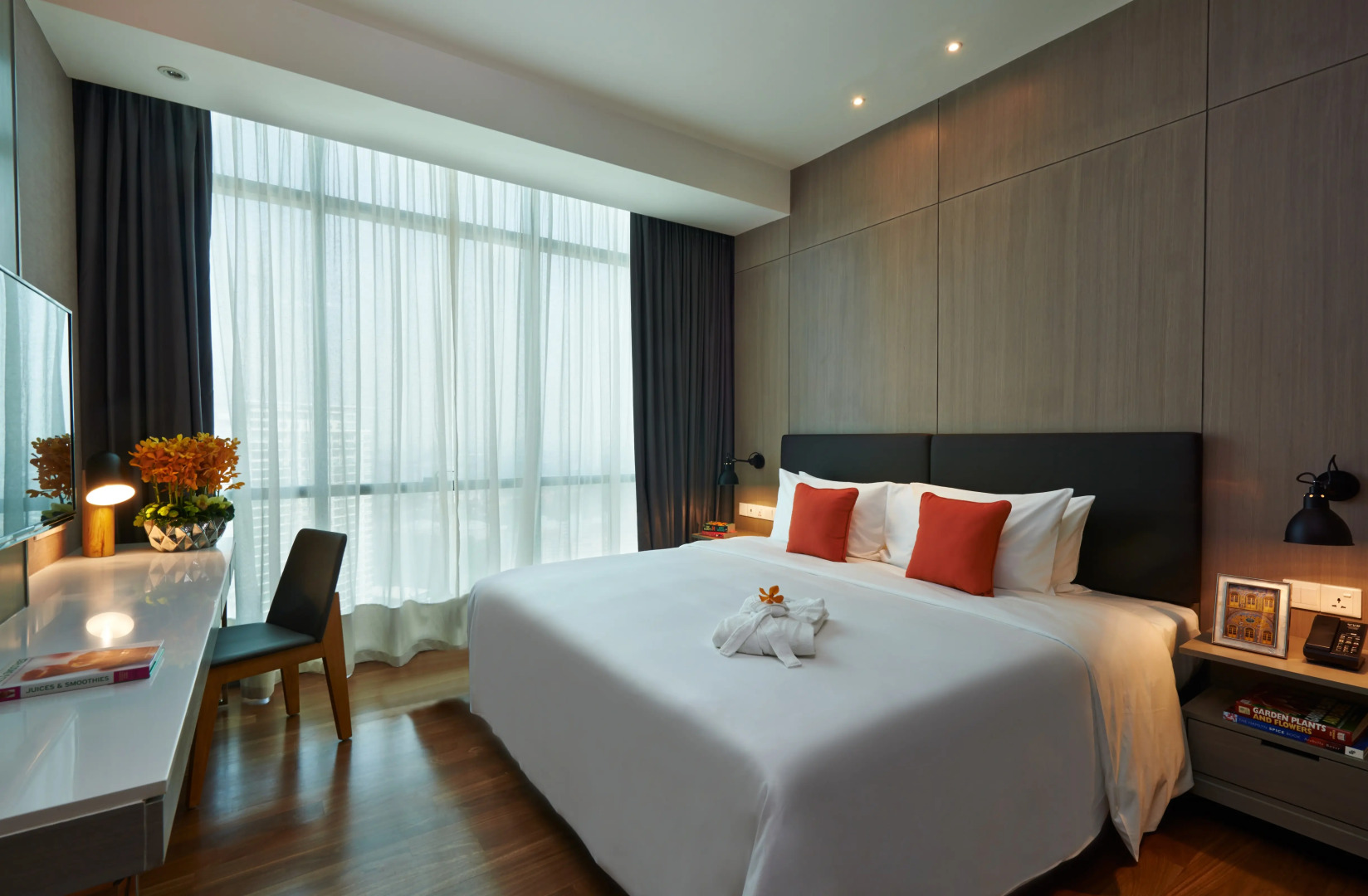 V E Hotel & Residence